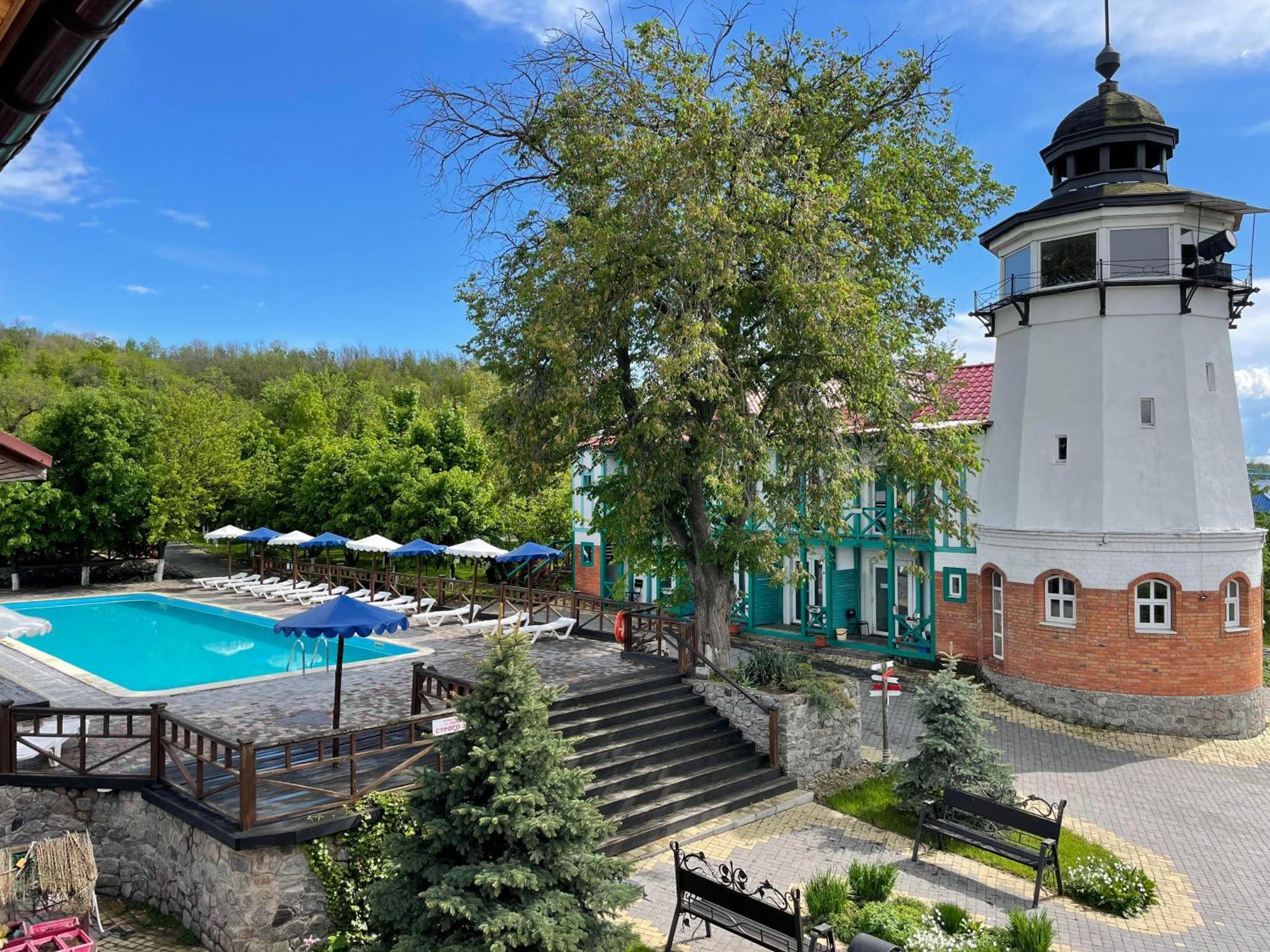 Mayak Resort Kam'yani Potoky エクステリア 写真