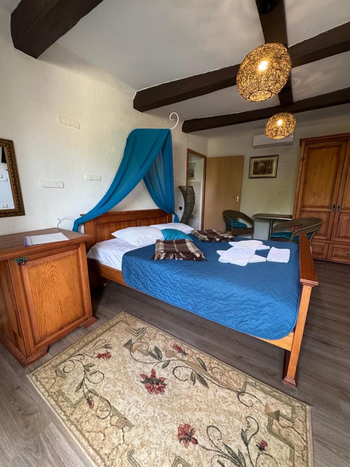 Mayak Resort Kam'yani Potoky エクステリア 写真