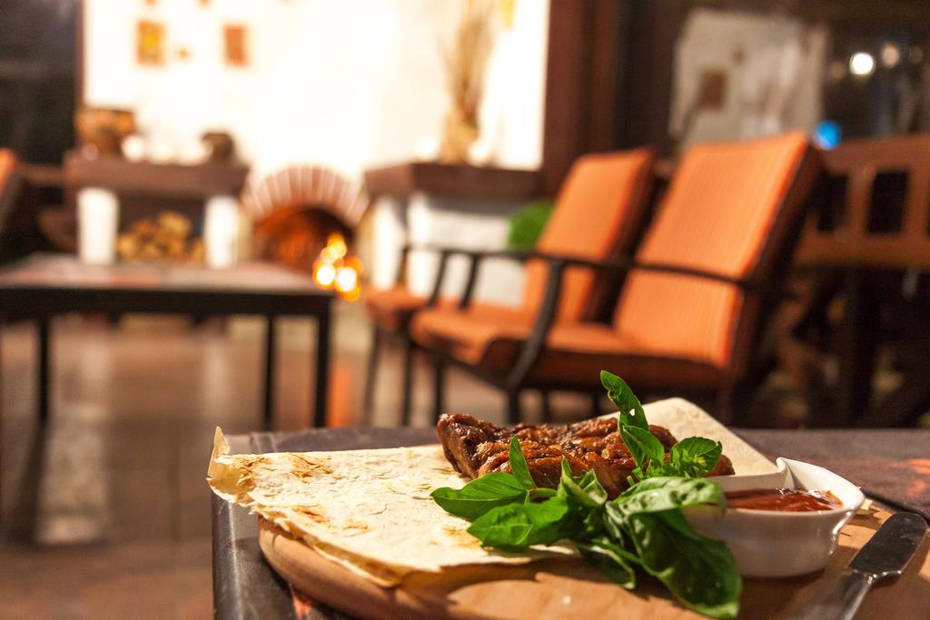 Mayak Resort Kam'yani Potoky エクステリア 写真